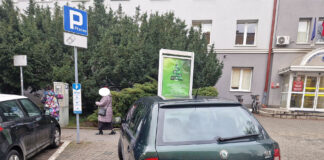 Nowa, tak nie można parkować, tam obowiązuje strefa zamieszkania, a przejście dla pieszych nie jest miejscem wyznaczonym do parkowania