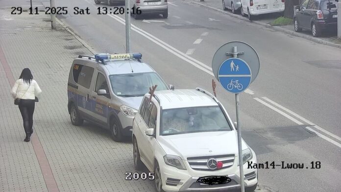 Lwowska droga dla pieszych i rowerów