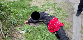 Krakowska 16 leży „pijak?” jedziemy